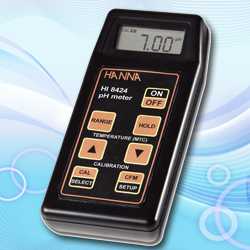 HI8424便携式防水型pH/ORP/温度测定仪