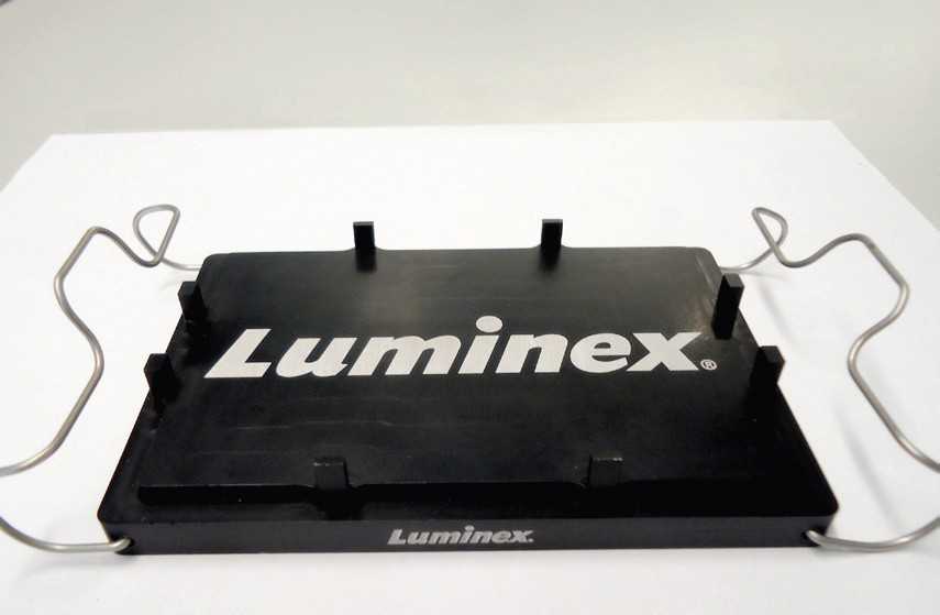 Luminex&reg; 夹式磁性分离板