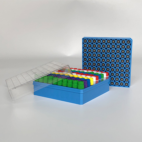 2ml外旋冻存管（带透明管盖）+2in冻存盒（蓝色，136*136*53mm；盒子带条码+直读码），伽马射线灭菌，无RNase、无DNase、无内毒素和外源DNA，三码合一管，100格冻存盒，6套/盒，2盒/箱