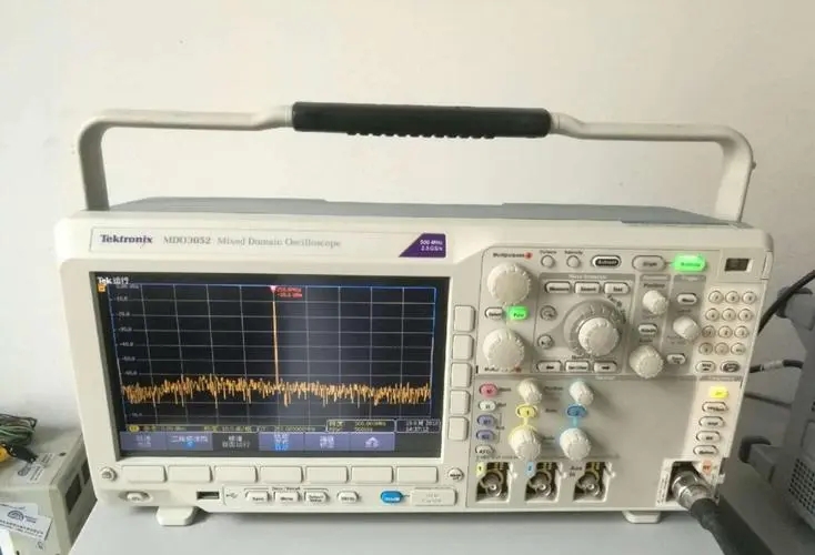 Tektronix MDO3052混合域示波器