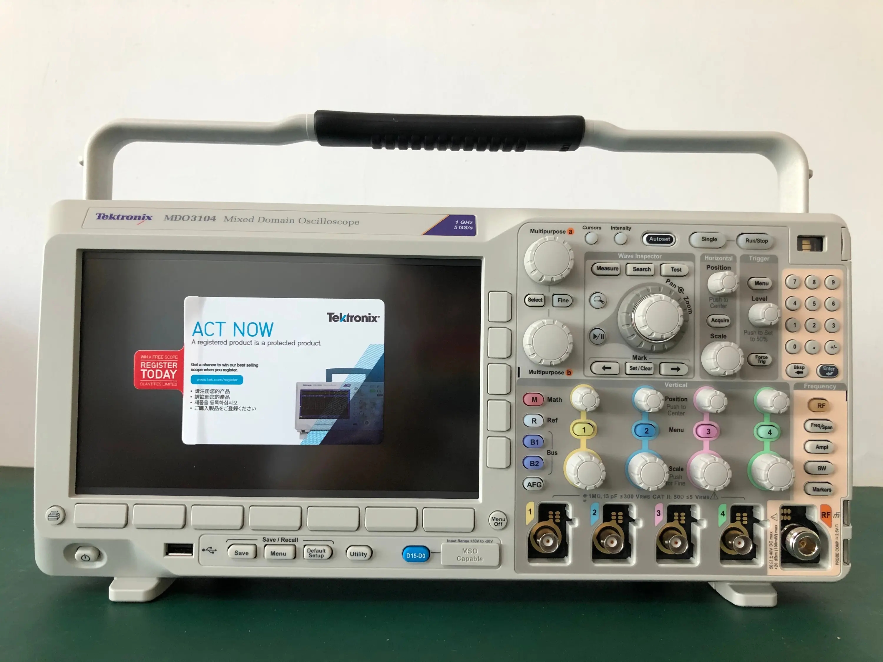 泰克Tektronix MDO3104混合域示波器