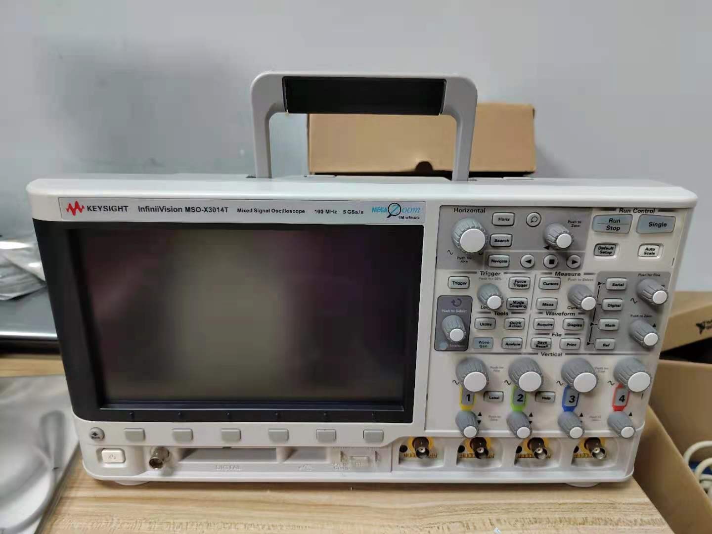 keysight MSOX3014T混合信号示波器