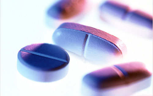 药价过高 并非“中国特色” 调查显示美国畅销药物价格逐年走高